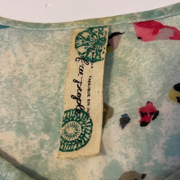 Free People Boho Green and Red Bird Themed Sleeveless Top - Women’s Size Small - Picture 7 of 10